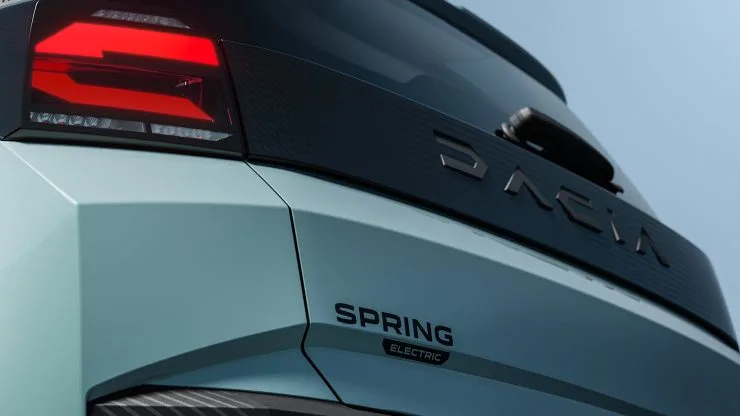 YENİ DACIA SPRING İLE YENİ BİR DÖNEM BAŞLIYOR