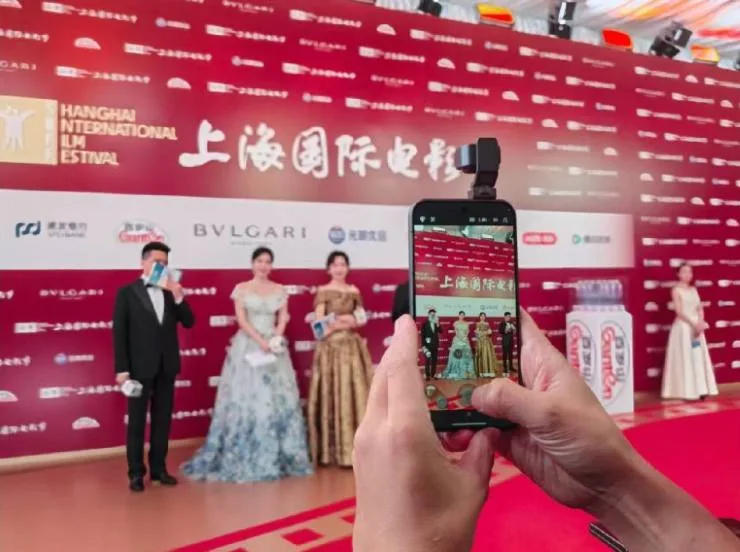 HONOR, Robot Phone’la Sinema Sahnesine Çıktı