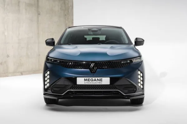 YENİ RENAULT MEGANE E-TECH ELEKTRİKLİ